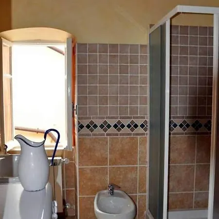 Daire Host4u - Il Geco V, Con Terrazza Vista Mare & Montagne *