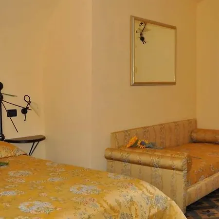 Apartment Agriilgeco V - Loggia Sul Faudo - By Host4u Civezza