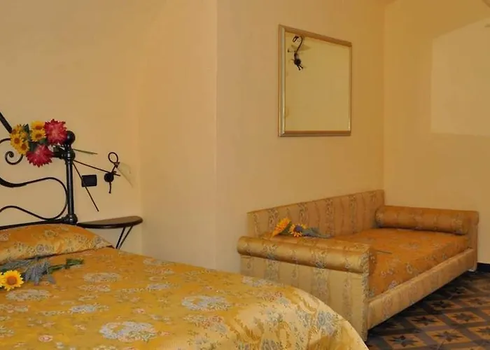 Lejlighed Host4u - Loggia Sul Faudo Con Terrazza Vista Mare & Montagne A Civezza